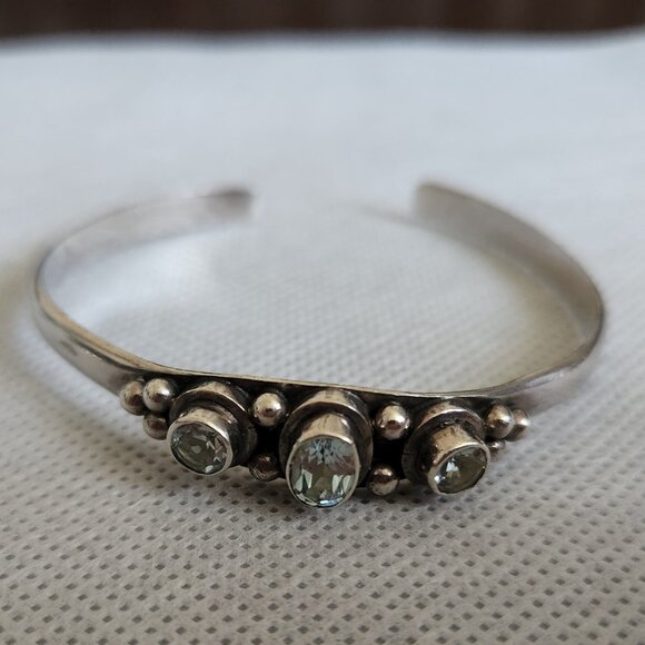 VINTAGE 925 SILVER CUFF BRACELET WITH LIGHT BLUE STONES TOPAZ? - Picture 3 of 8